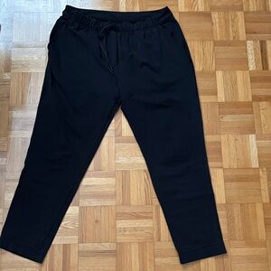 Lululemon crop ankle joggers 8 black